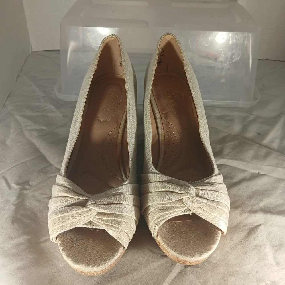 Dexflex‎ Comfort Peep Toe Wedge 7.5 Champagne Gold Shimmer Cork Wedding Guest